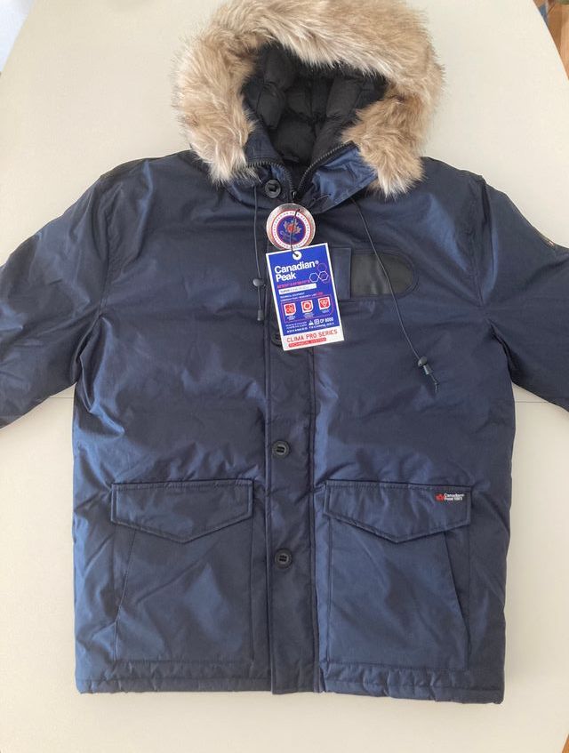 Canadian Peak. Parka azul. Talla L