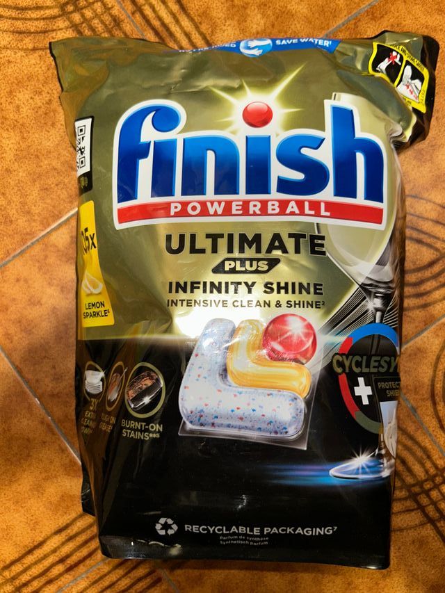 Kit prodotti lavastoviglie Finish e Pril