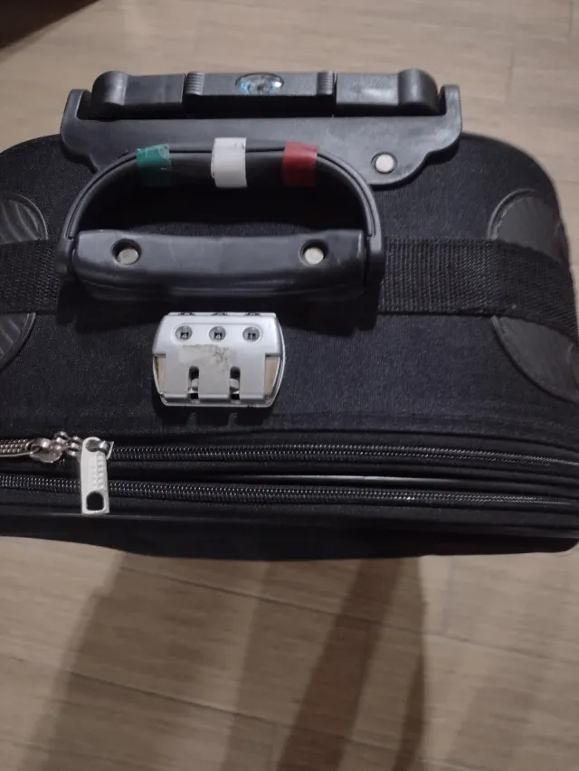 Trolley nero usato pochissimo