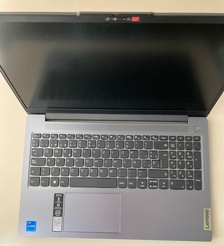 Portátil Lenovo IdeaPad Slim 3 Gris