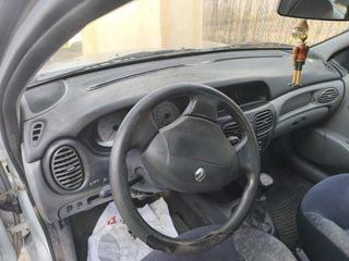 Renault Megane 1999
