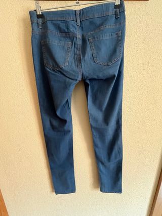 Pantalón skinny (tipo jegging) de Primark