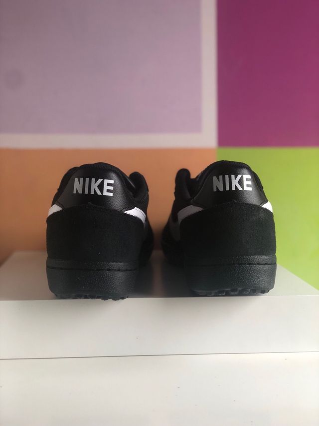 Nike Field Genera "Ref" Talla 43