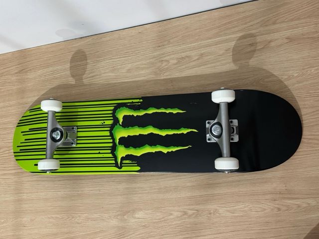 Edição Especial Skate Monster Energy Tamanho 8.0