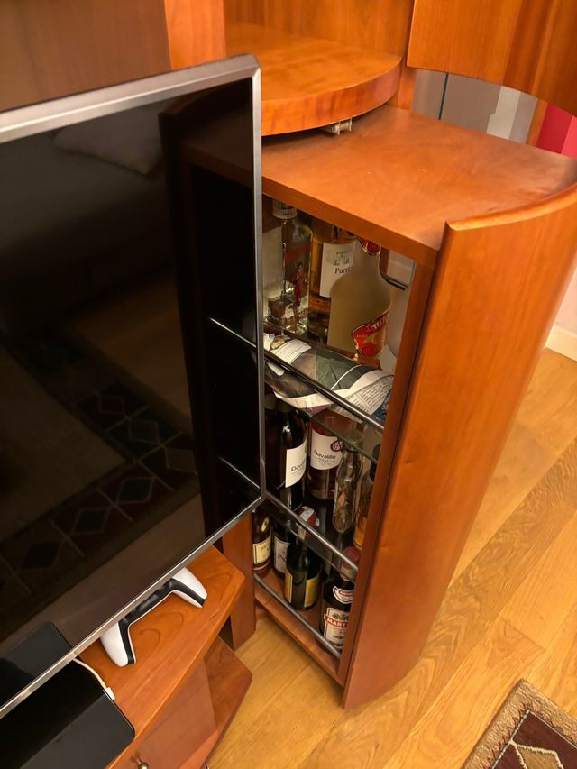 Mueble de salón madera y cristal, con regalo de TV