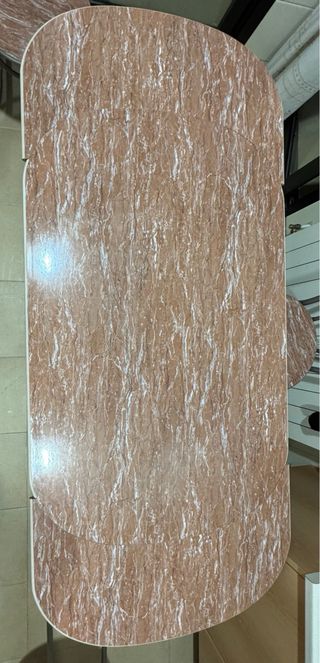 Mesa de cocina mármol marrón y blanco