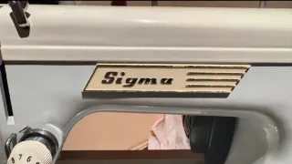 Máquina de coser Sigma Modelo 140.