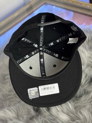 Gorra Mitchell & Ness Negra y Gris