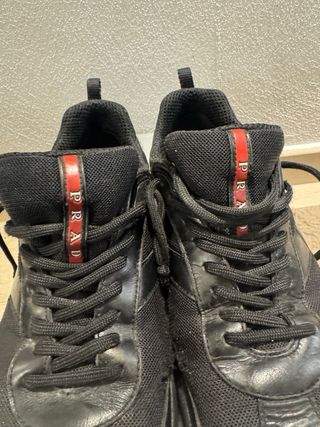 Scarpe Prada Vintage Nere da Sistemare anni 2000