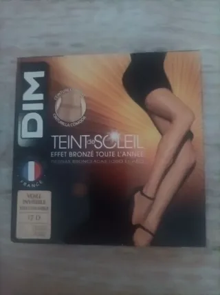 Collant beige Dim Teint de Soleil 17D