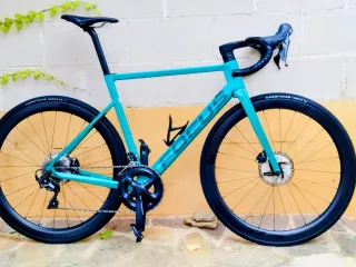 Bicicleta carretera carbono Focus