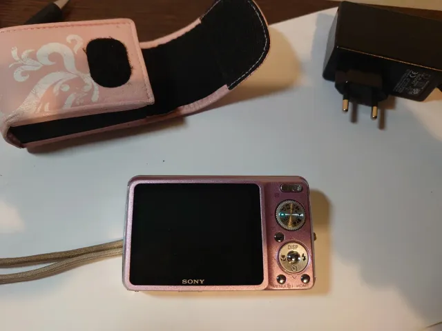 Cámara Sony Cybershot 12.1 MP Rosa