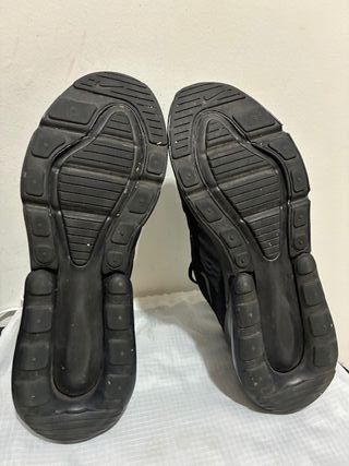 Nike Air Max 270 Negras