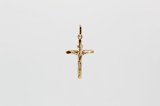 Cruz De Oro De 18K.. Ref: 020-03-01038