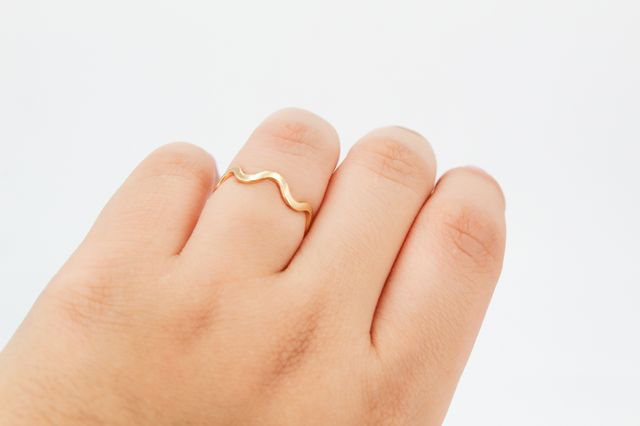 Anillo De Oro De 18K.. Ref: 020-01-01040