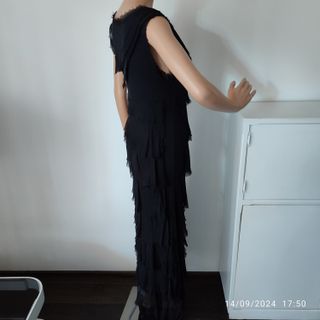 Abito lungo seta nero con balze