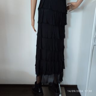 Abito lungo seta nero con balze