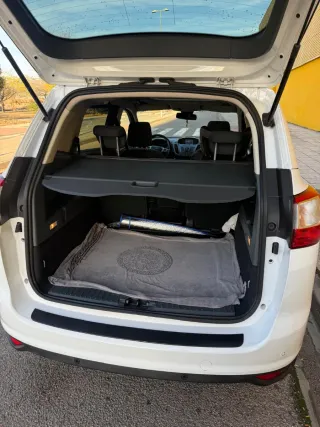 Ford Focus Grand C -MAX Ford Focus Grand C-MAX 2014