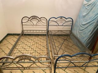 Somieres antiguos de metal