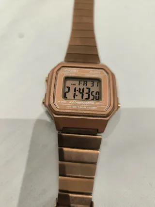 Reloj Casio Digital Rosa Dorado