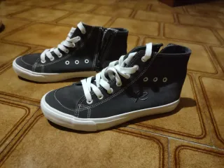 Scarpe donna grigie e bianche numero 38