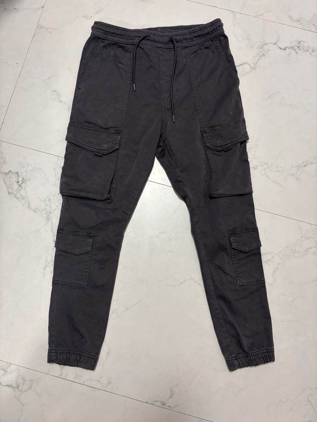 Pantaloni cargo Zara grigi