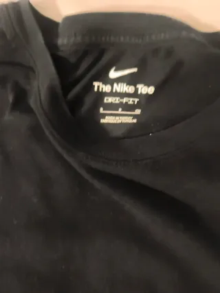 Camiseta Nike manga larga negra