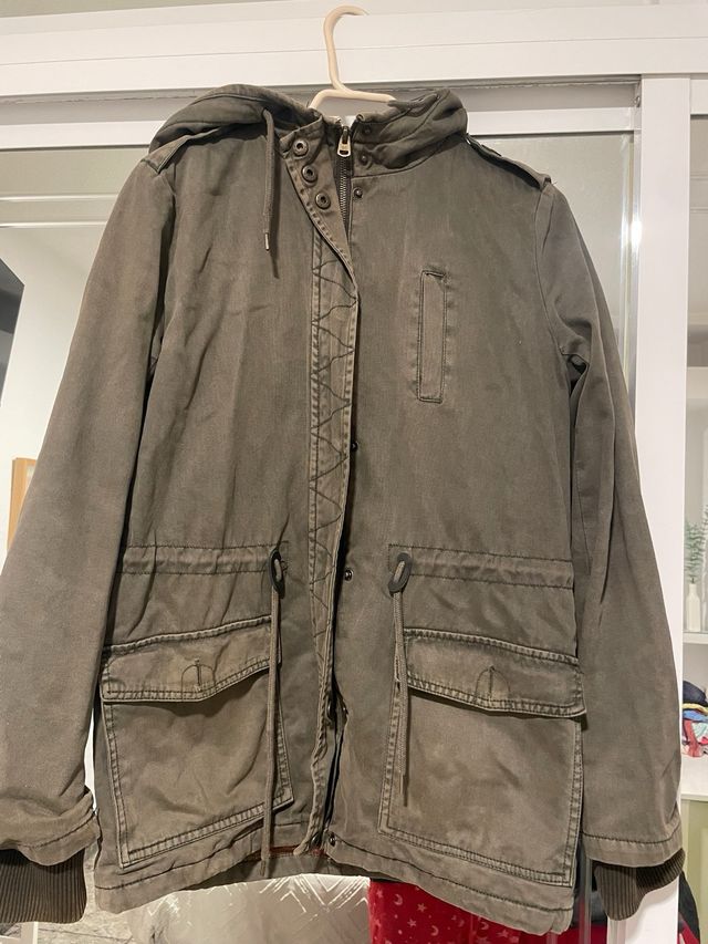 Lote 8 prendas de abrigos , parkas y cazadoras