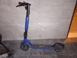 Patinete Eléctrico Azul