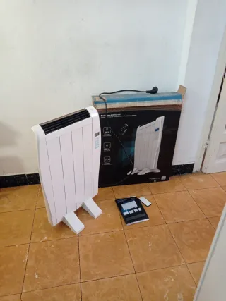 Calefactor electrico Cecotec 600W con mando