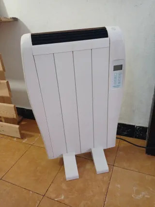 Calefactor electrico Cecotec 600W con mando