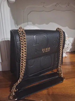 Borsa Guess nera❣️