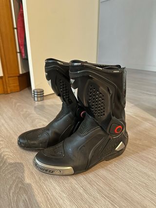 Mono Dainese +REGALOBotas Dainese Excelente estado