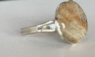 Anillos de resina únicos para ti.