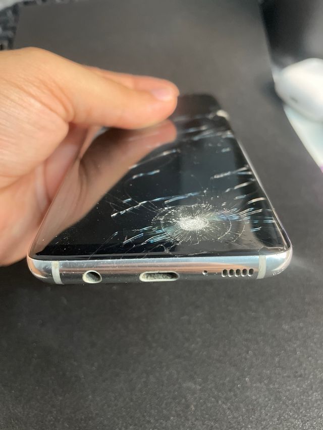 Samsung Galaxy S8 - Ecrã Quebrado