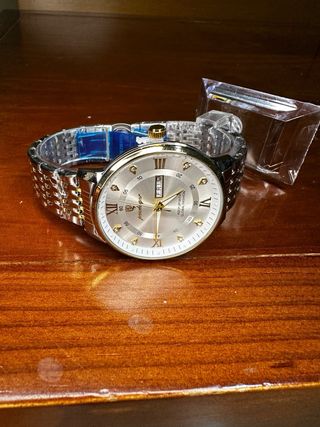 Reloj Poedagar Elegante Oro y Plata