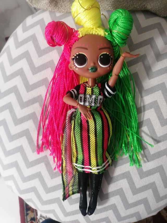 Muñeca LOL OMG