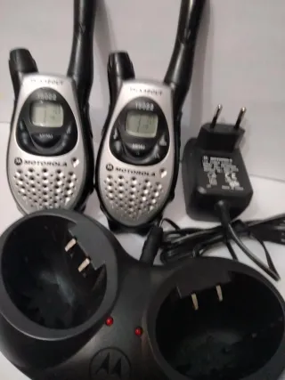 Walkie Talkie Motorola T5022 Cargador Doble