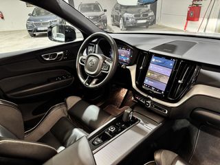 Volvo XC60 2022