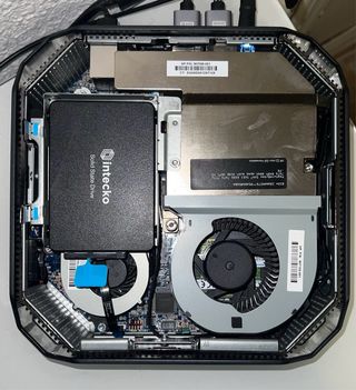 HP Z2 i7 7700 32GB ram + lg 29” + teclado/raton