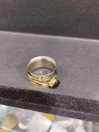Anillo de plata y ónix