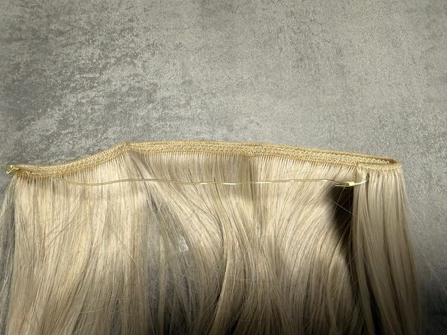 Extensiones de cabello rubio ceniza