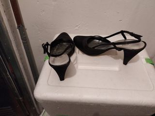 Zapatos de fiesta negros