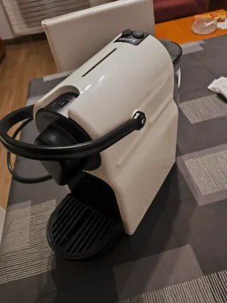 Cafetera Nespresso Krups (para reparar)