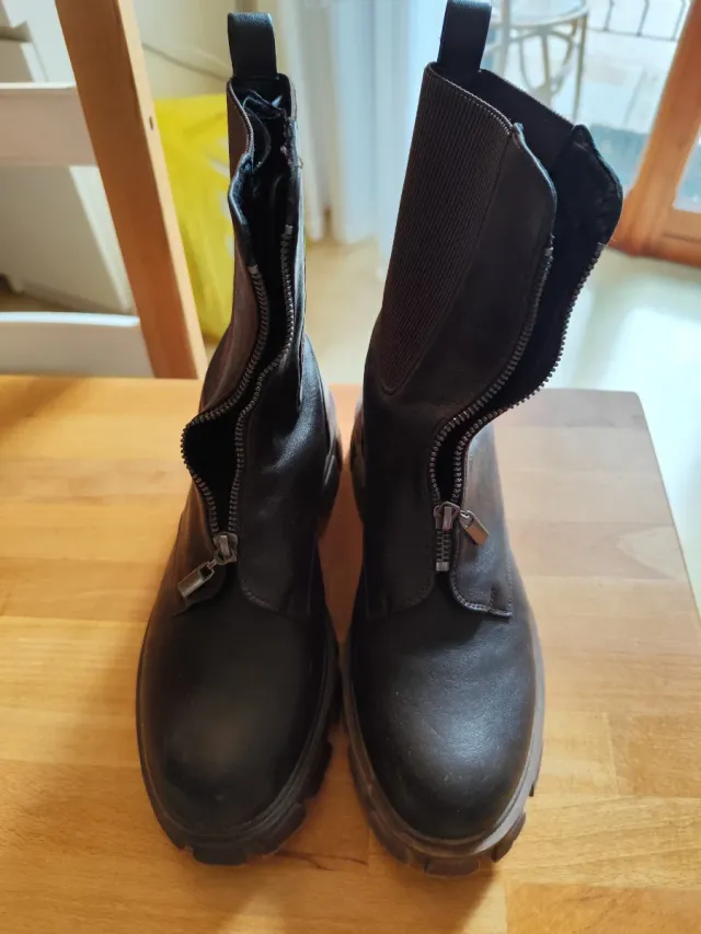 Stivaletti comodi marroni