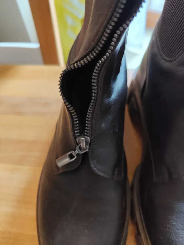 Stivaletti comodi marroni