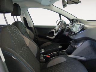 Peugeot 2008 1.2 PureTech Style