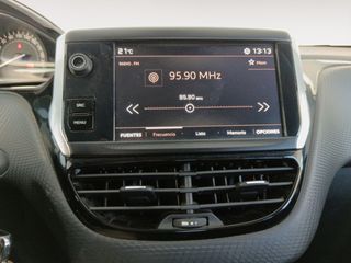 Peugeot 2008 1.2 PureTech Style