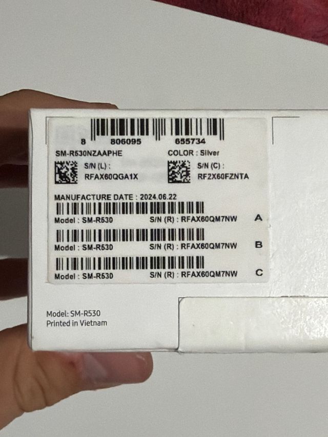 Samsung Buds 3 CON FACTURA, CAJA Y CABLE