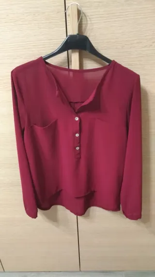 Camicetta rossa taglia S